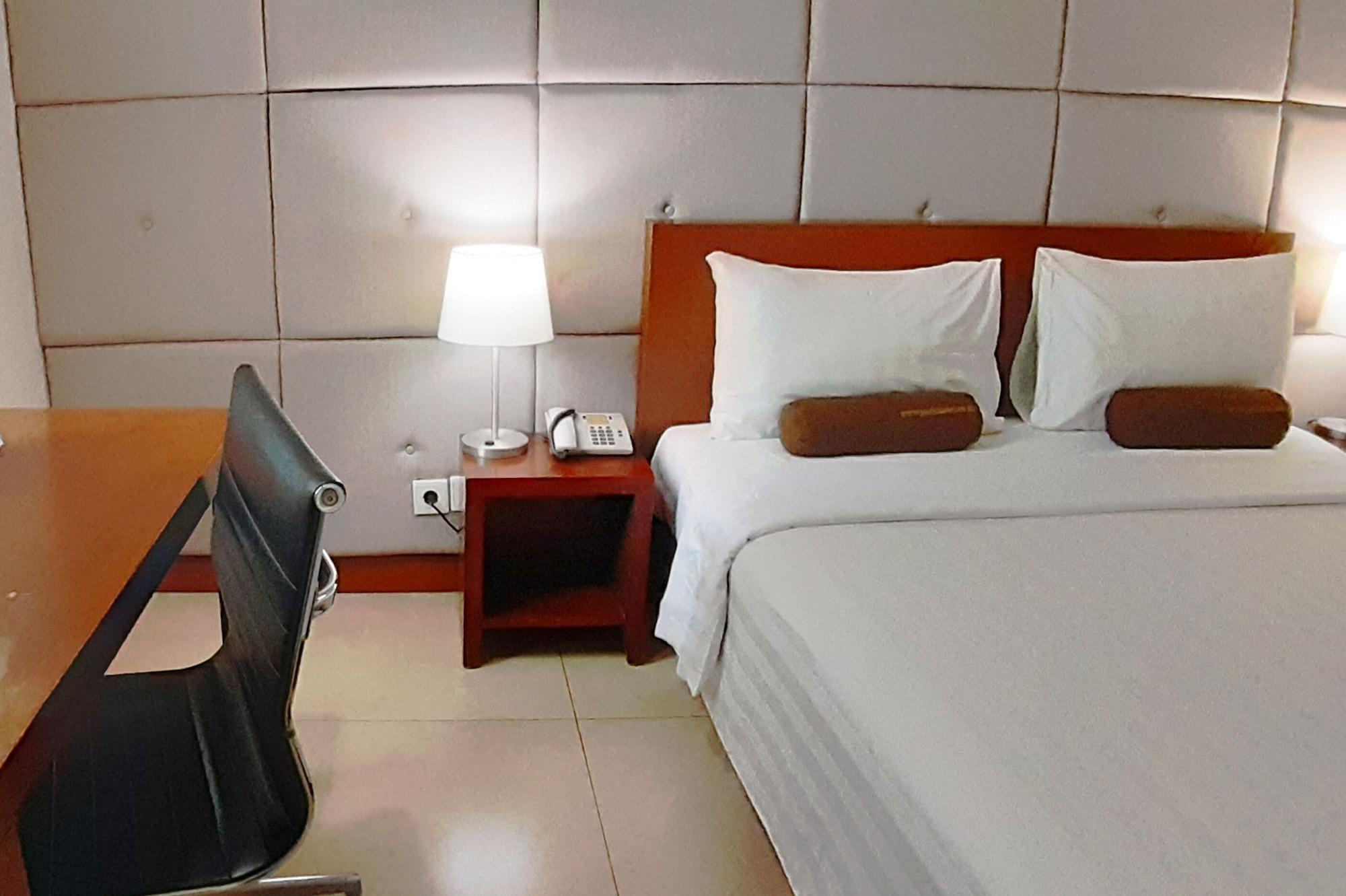 Park Hotel Cawang Jakarta Exterior foto